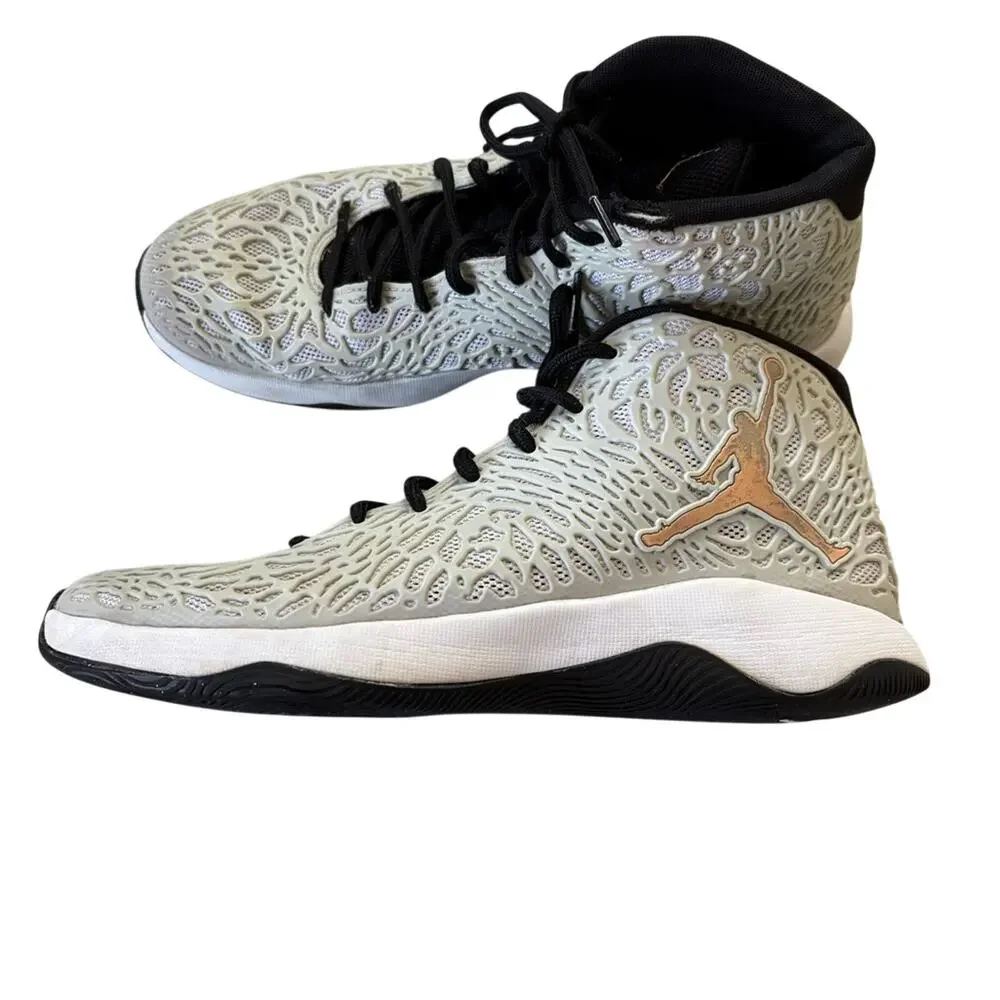 Jordan Ultra mid basketball sneakers size 10